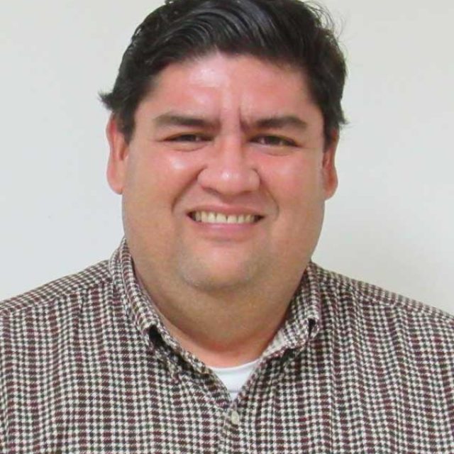 Roberto F.